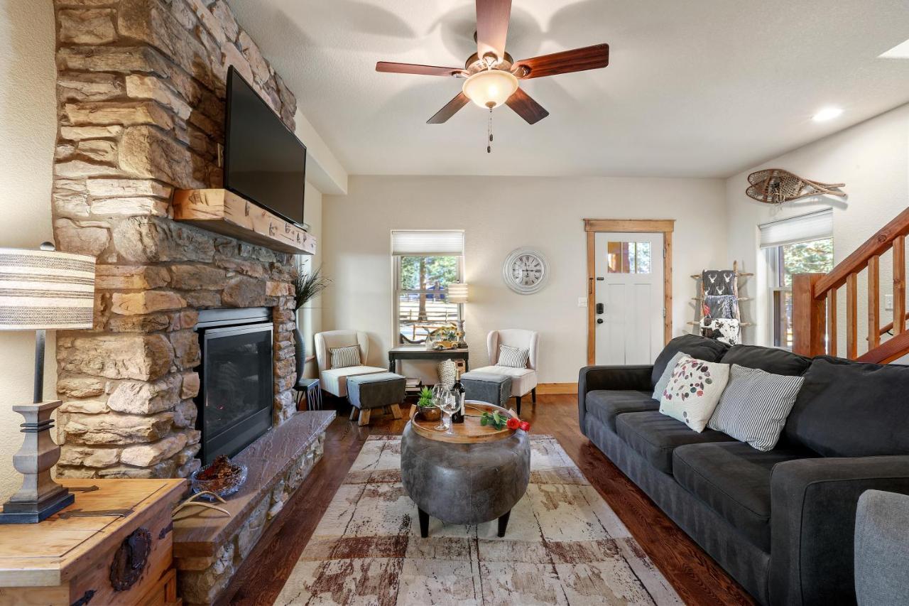 Black Bear Cabin With Hot Tub Woodland Park Exterior foto